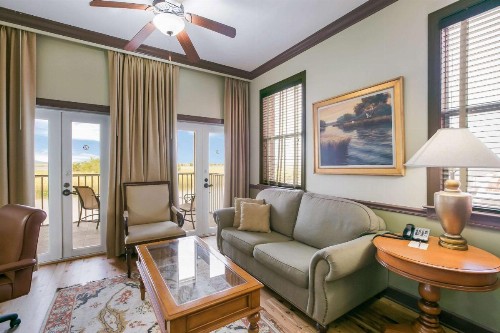Water Street Hotel & Marina Ascend Hotel Collection - image 14