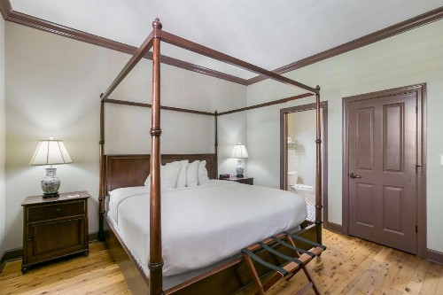 Water Street Hotel & Marina Ascend Hotel Collection - image 15