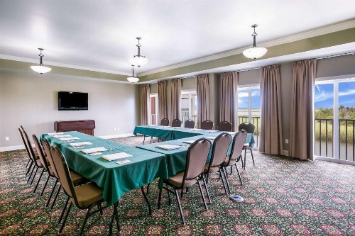 Water Street Hotel & Marina Ascend Hotel Collection - image 29