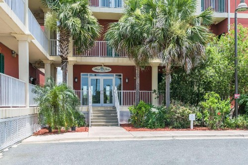 Water Street Hotel & Marina Ascend Hotel Collection - image 4