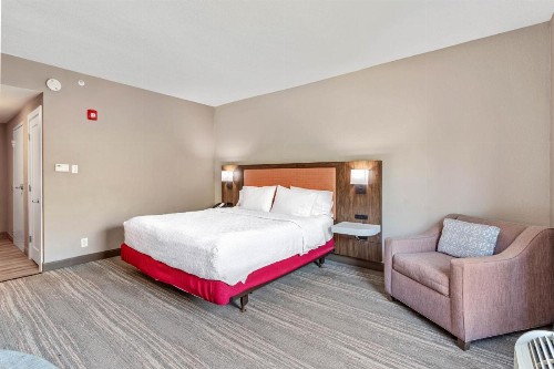 Hampton Inn & Suites Orlando-Apopka - image 22