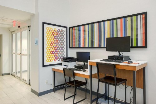 Holiday Inn Express Hotel & Suites Orlando - Apopka an IHG Hotel - image 18