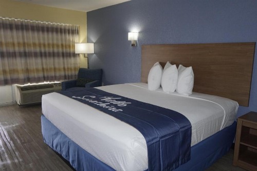 Days Inn by Wyndham Apopka/Orlando - image 7