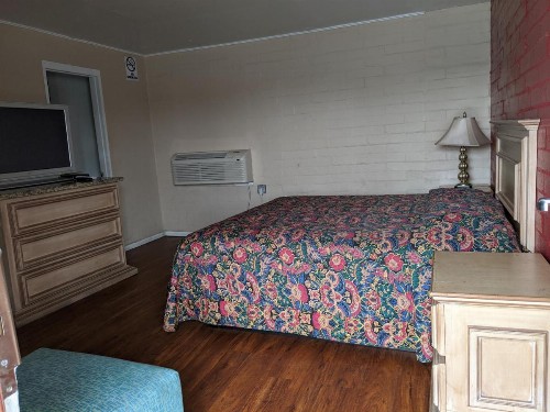 Black Horse Motel - image 11