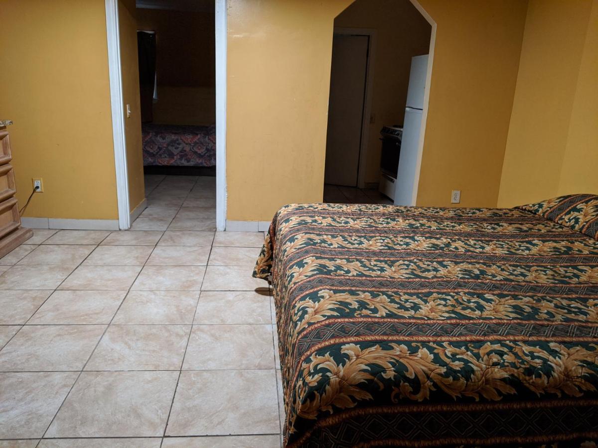 Black Horse Motel - image 7