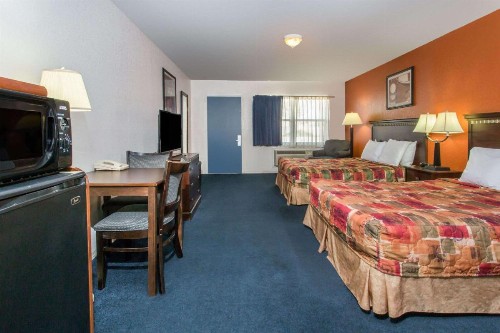 Knights Inn Arcadia - image 12