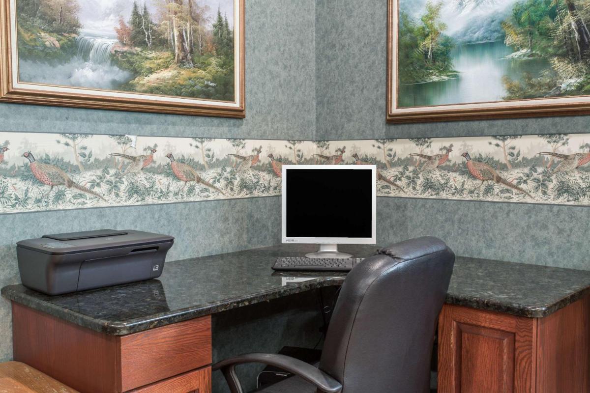 Knights Inn Arcadia - image 4