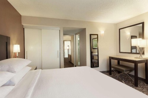 Embassy Suites Arcadia-Pasadena Area - image 21