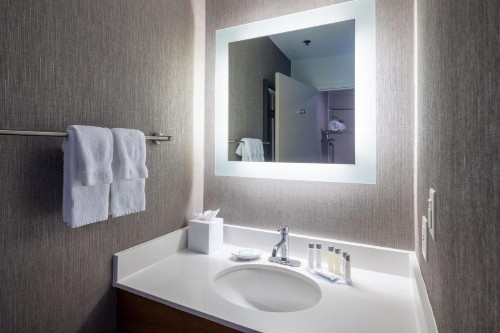 SpringHill Suites by Marriott Pasadena / Arcadia - image 26