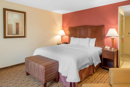 Hampton Inn & Suites Arcata - image 16