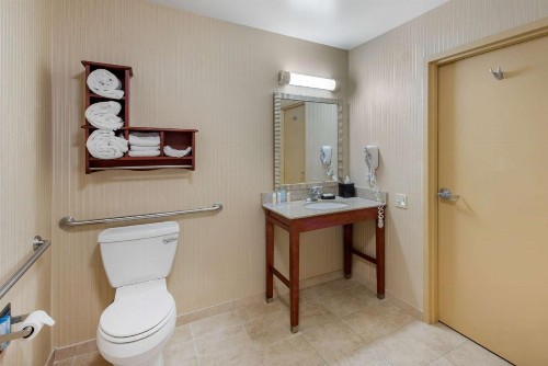 Hampton Inn & Suites Arcata - image 26