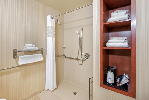Hampton Inn & Suites Arcata - image 28