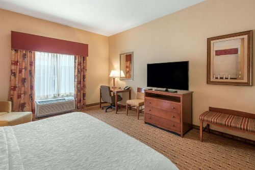 Hampton Inn & Suites Arcata - image 29