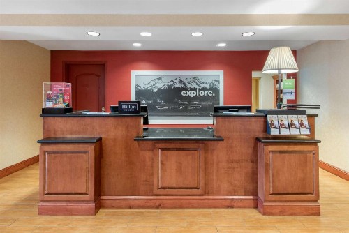 Hampton Inn & Suites Arcata - image 3