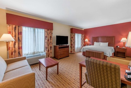 Hampton Inn & Suites Arcata - image 35