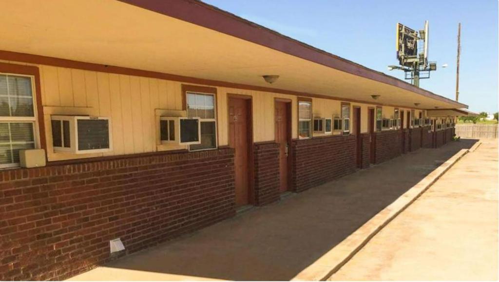 Budget Inn Ardmore OK - image 3