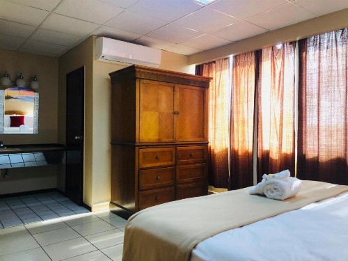 Arecibo Inn - image 17