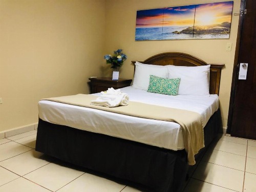 Arecibo Inn - image 21