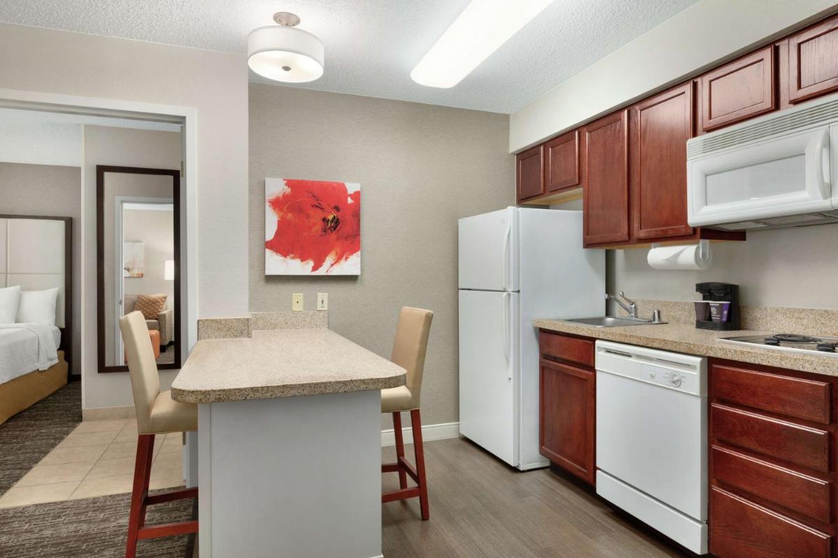 Homewood Suites by Hilton Dallas-Arlington - image 6