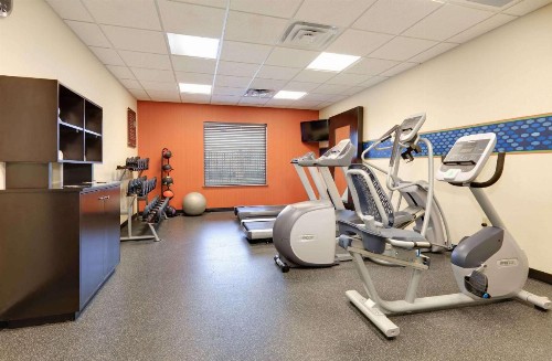 Hampton Inn & Suites Dallas-Arlington-South - image 10