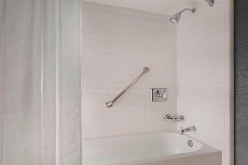 Sheraton Arlington Hotel - image 21
