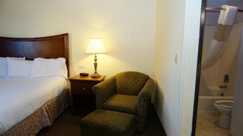 Baymont by Wyndham Arlington At Six Flags Dr - image 18