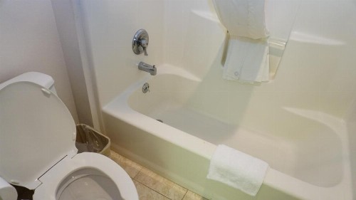 Baymont by Wyndham Arlington At Six Flags Dr - image 41