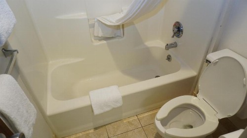 Baymont by Wyndham Arlington At Six Flags Dr - image 47