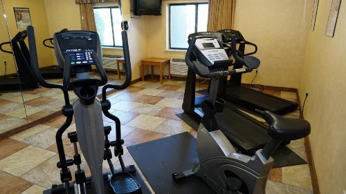 Baymont by Wyndham Arlington At Six Flags Dr - image 5