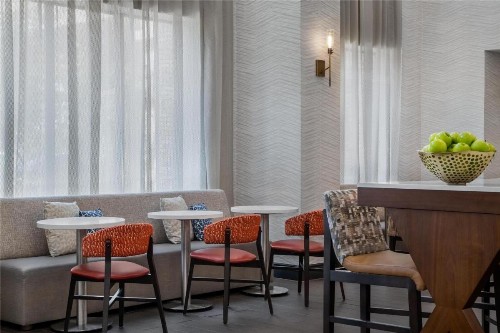 Hampton Inn & Suites Dallas-Arlington North-Entertainment District - image 14
