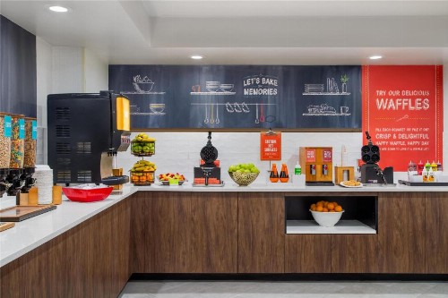 Hampton Inn & Suites Dallas-Arlington North-Entertainment District - image 15