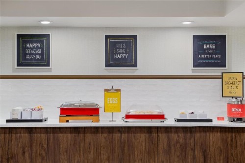 Hampton Inn & Suites Dallas-Arlington North-Entertainment District - image 16