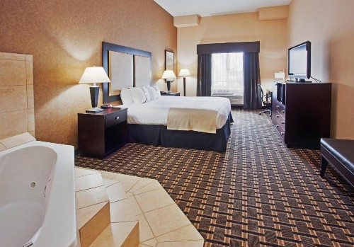 Holiday Inn Arlington Northeast an IHG Hotel - image 15