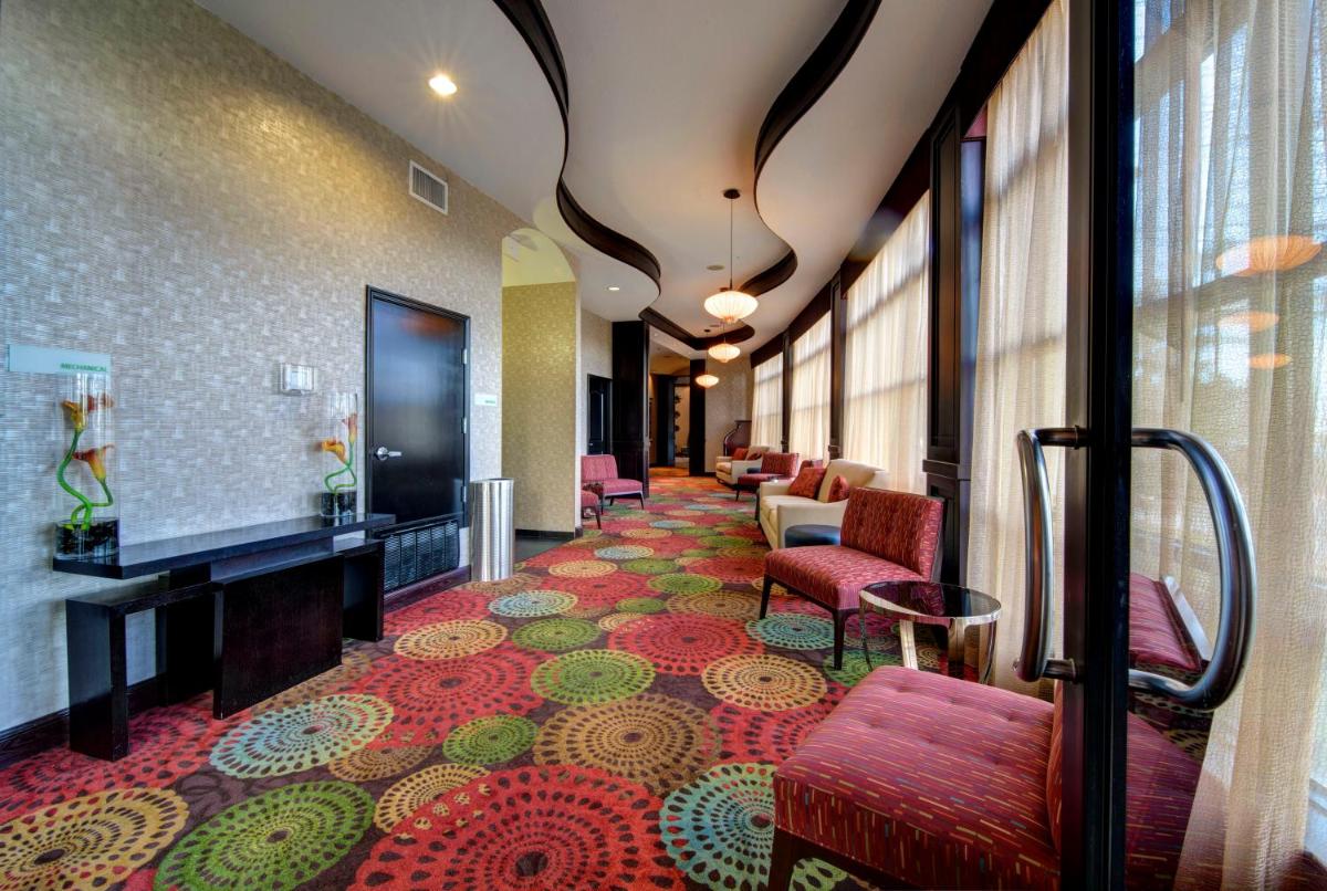 Holiday Inn Arlington Northeast an IHG Hotel - image 6
