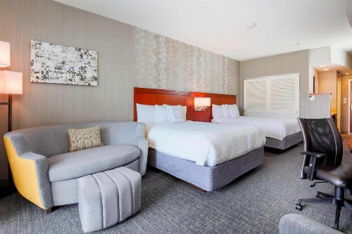 Courtyard by Marriott Dallas Arlington South - image 10