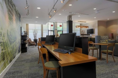 Courtyard by Marriott Dallas Arlington South - image 28