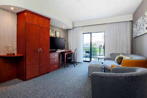 Courtyard by Marriott Dallas Arlington South - image 36
