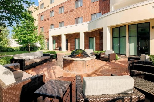 Courtyard by Marriott Dallas Arlington South - image 7