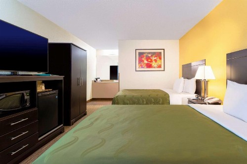 Quality Inn at Arlington Highlands - image 38