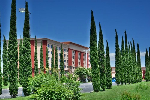 Lux Hotel & Spa Trademark Collection by Wyndham - image 4