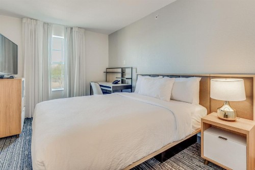 TownePlace Suites Dallas Arlington North - image 12