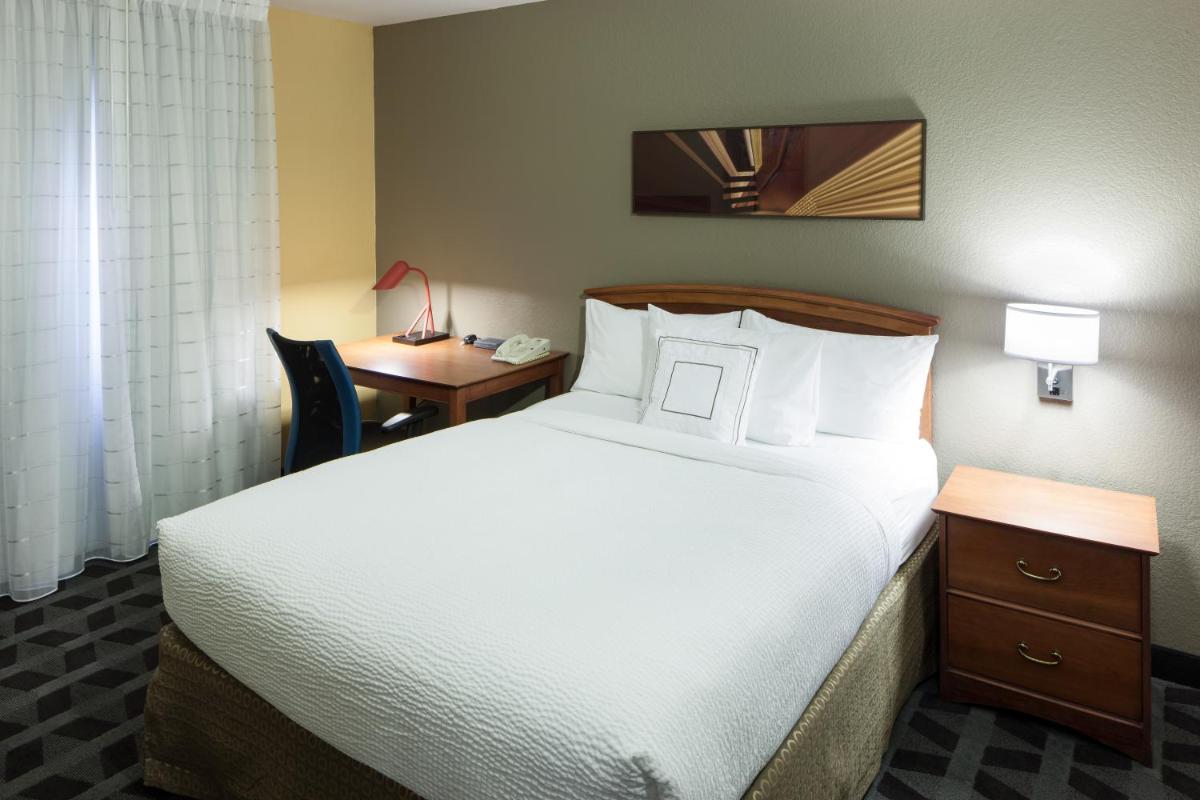 TownePlace Suites Dallas Arlington North - image 2