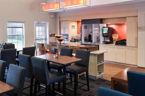 TownePlace Suites Dallas Arlington North - image 30