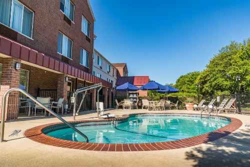 SpringHill Suites Dallas Arlington North - image 5
