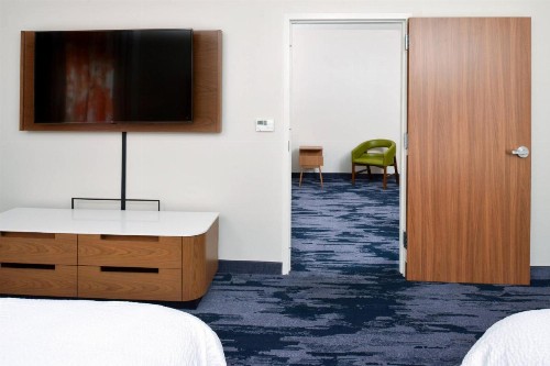 Fairfield Inn Arlington Near Six Flags - image 19
