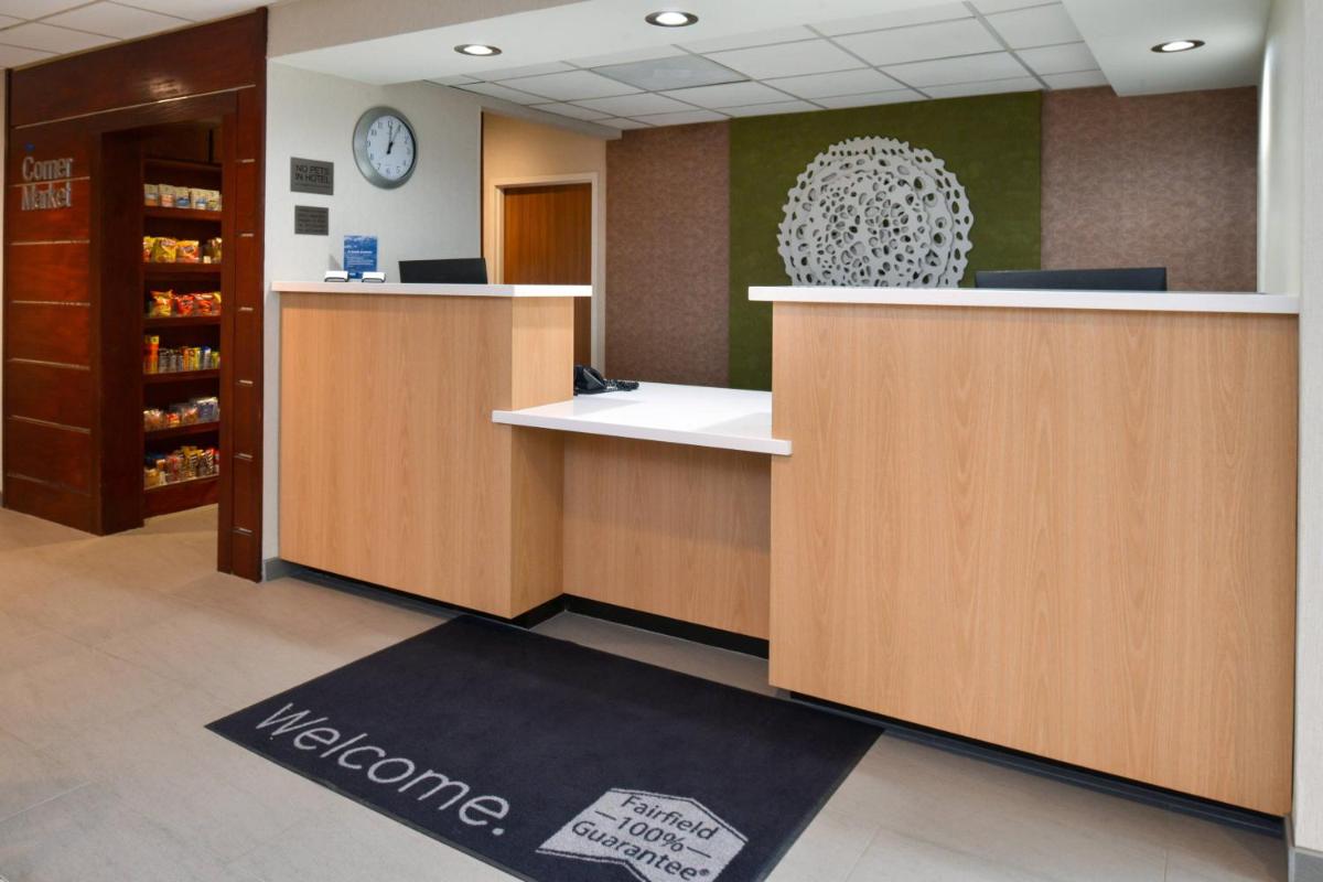 Fairfield Inn Arlington Near Six Flags - image 2