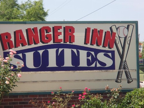 Ranger Inn & Suites - image 14