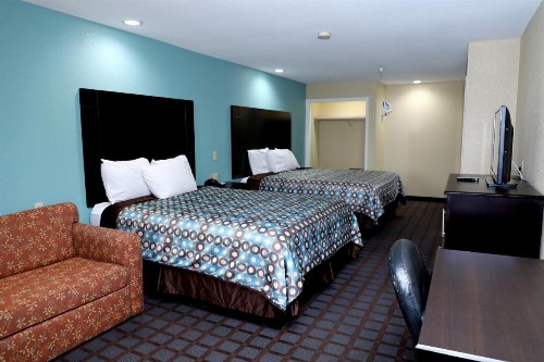 Ranger Inn & Suites - image 2