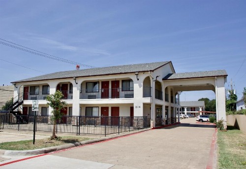 Executive Inn of Arlington