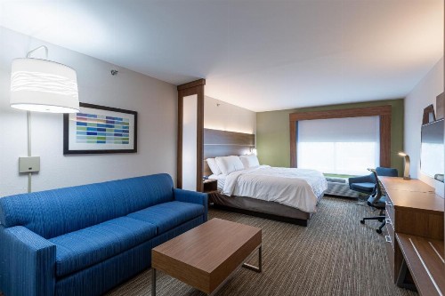 Holiday Inn Express & Suites Arlington North – Stadium Area an IHG Hotel - image 11